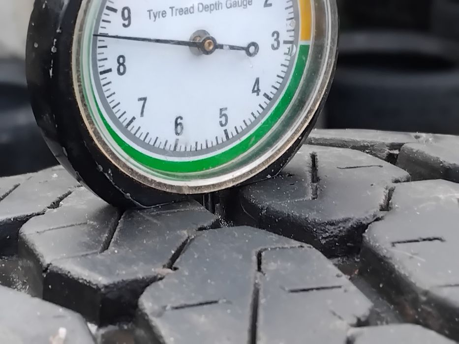 Гуми 205 65 15 C Ц Ласа Lassa. Налични са 4 броя - нов внос. Не са нови! Посочената цена е за един брой гума. Без коментар на цената.