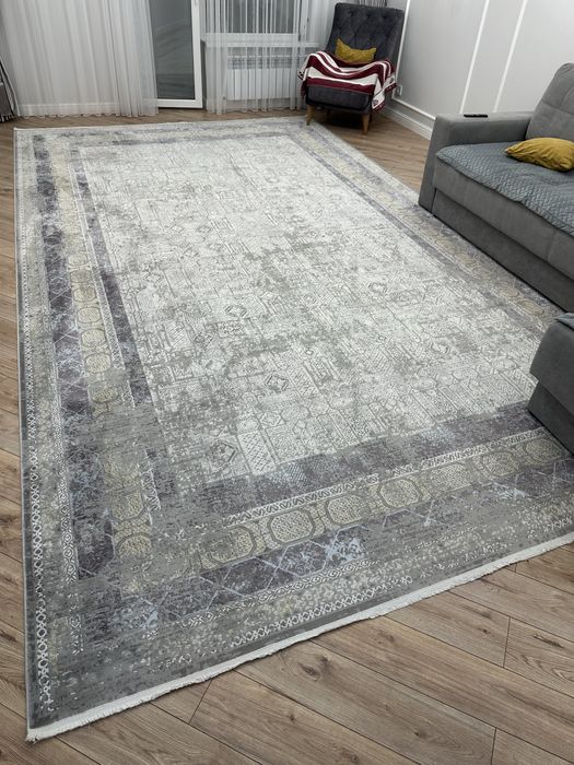 Ковер 5*3, добротный.