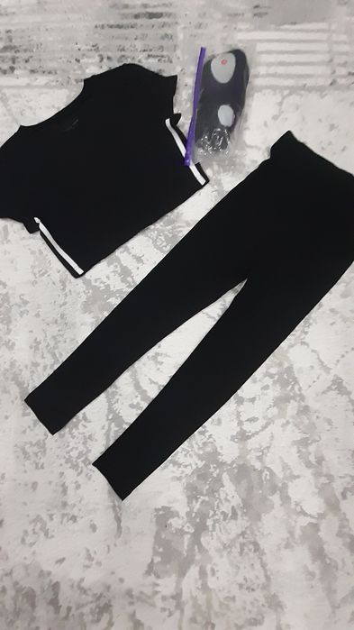 Продам футболки,  велосипедки,  ласины, чешки  для  гимнастики .