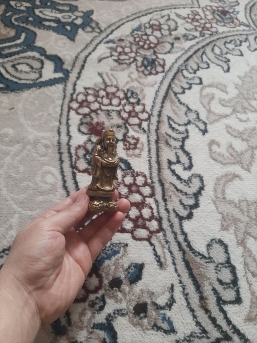 Статуэтка пишите в личку