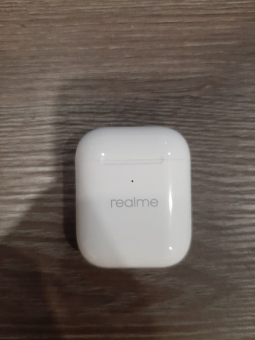 Наушники Realme buds