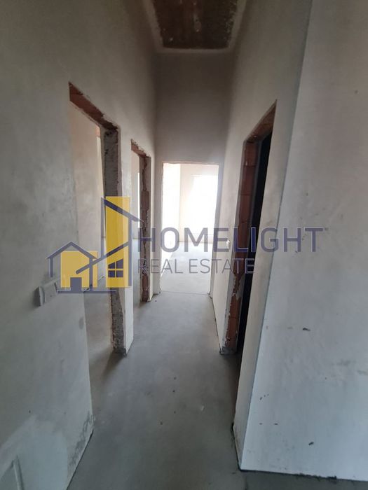 Четиристаен апартамент в кв. Люлин 2