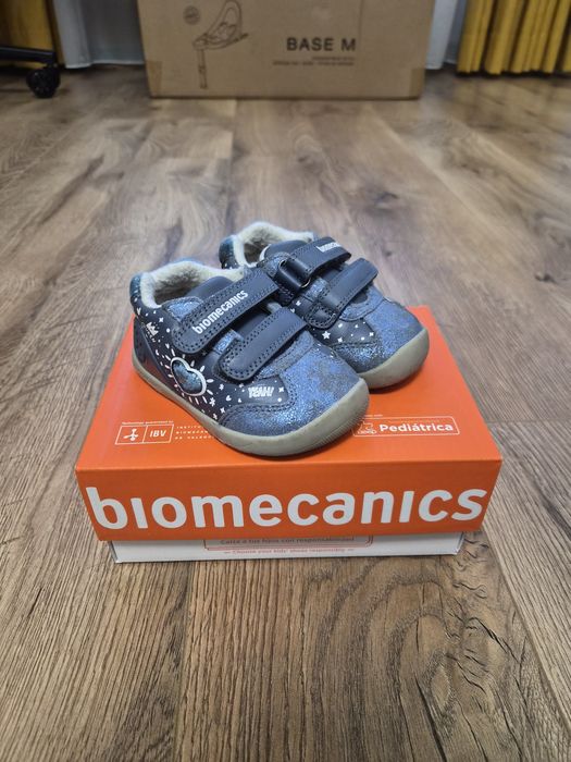 Обувки Biomecanics 19 номер