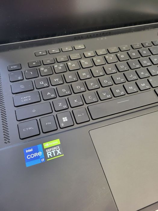 Ноутбук ASUS ROG Zephyrus M16