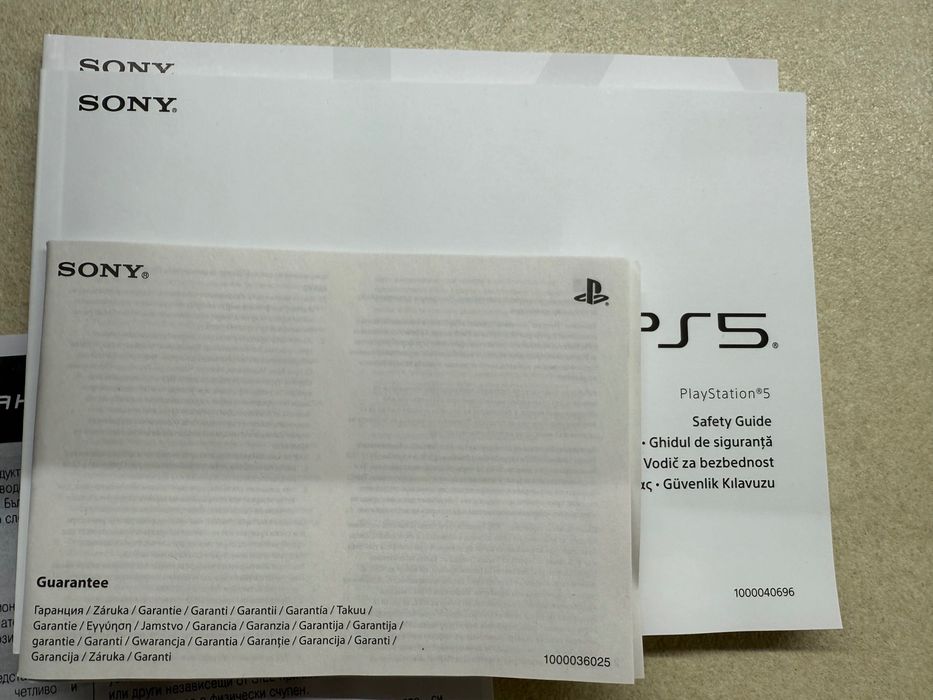 Playstation 5 slim 1 TB + два dualsense контролера