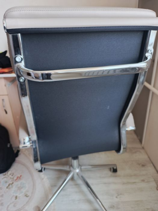 Компъютерное кресло