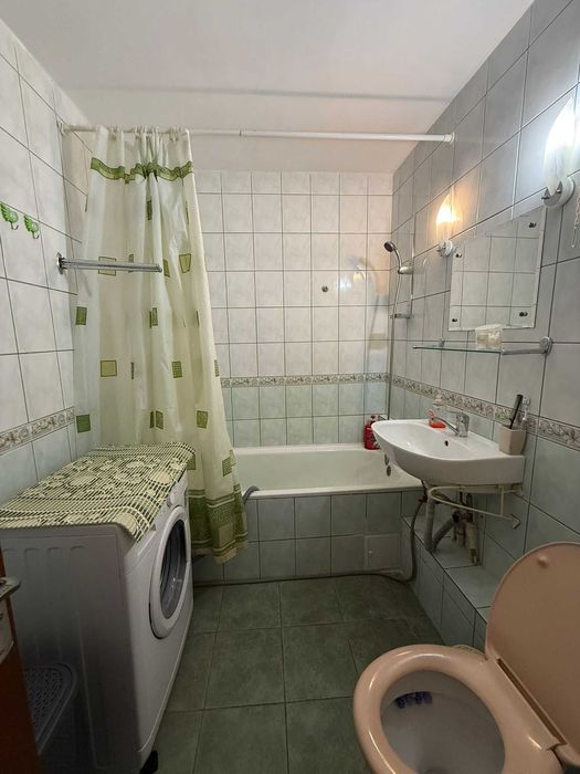 Inchiriez Apartament 2 camere, proprietar, zona Rahova (Pecineaga)