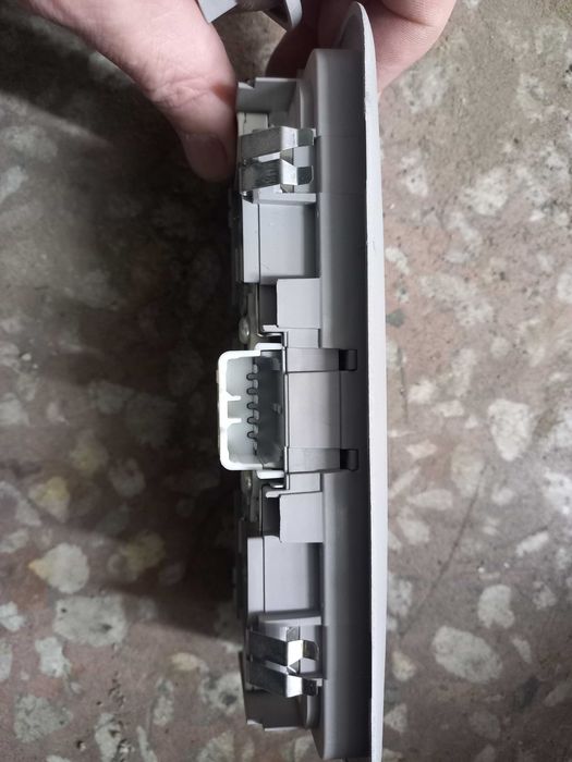 Потолчный плафон, фонарь паджеро 4