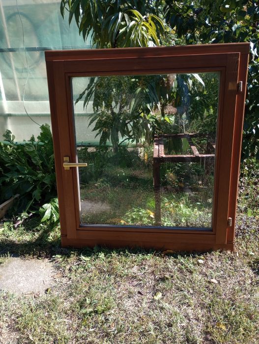 Tâmplărie din lemn cu geam termopan second