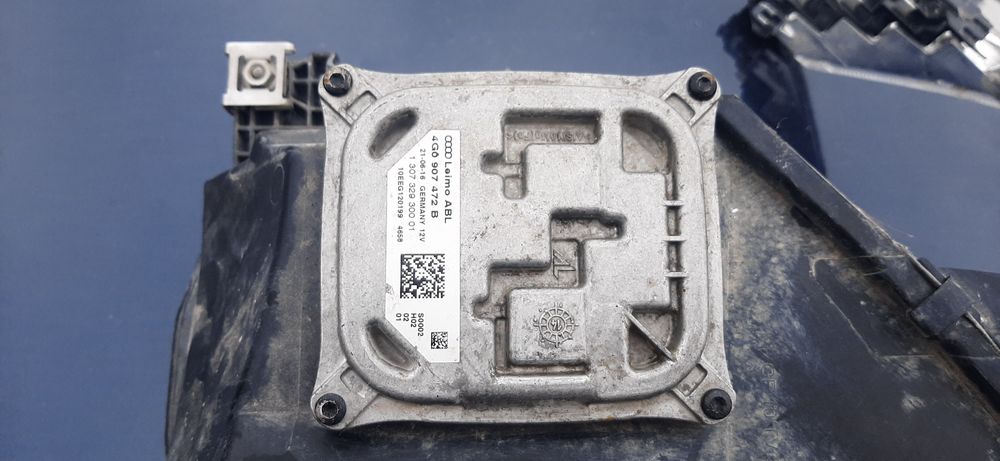 Десен фар за ауди а7 2016 год. за части