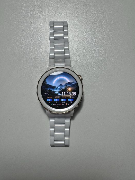 Часы huawei продам