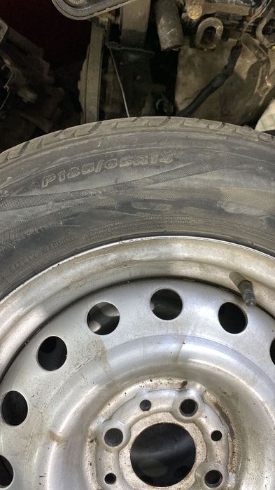 Колеса стояли на гранте