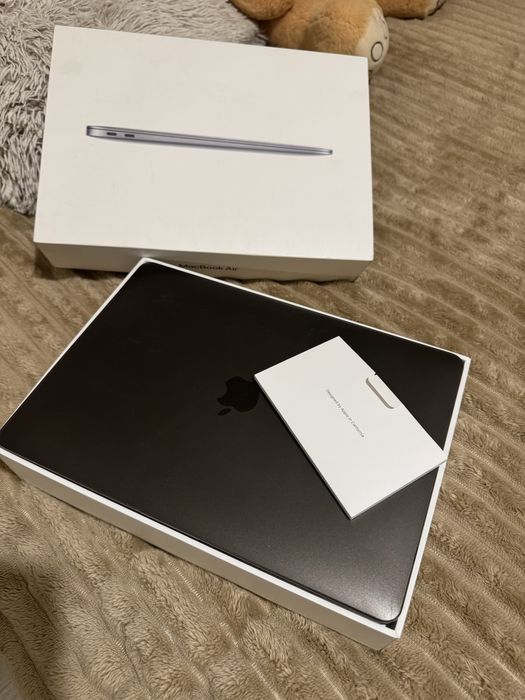 Лаптоп macbookair 13 inch