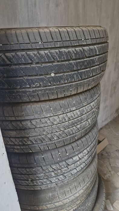 Продаётся резина летняя 245/60/18