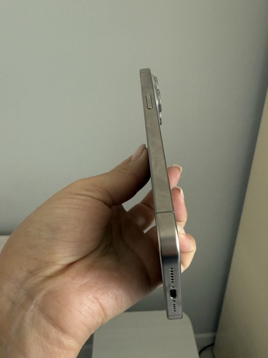 Продам iPhone 15proMax 1Tb