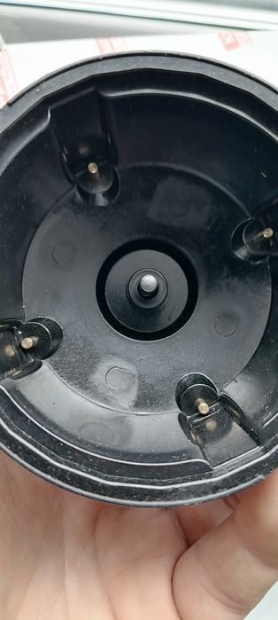 Продам крышки Тромблёра Карина е 1.8 Европеец