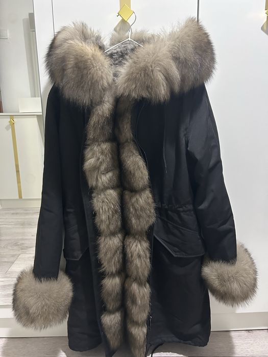 Парка зимняя натуральный писец покупала за 70 отдам за 30