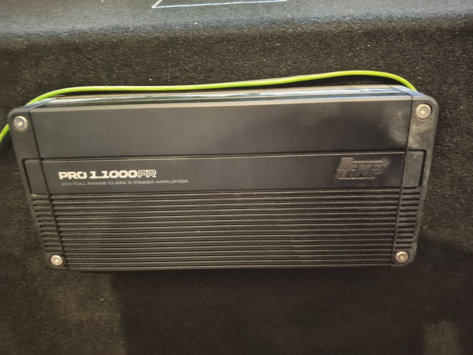 Продам сабвуфер усилителем Jbl Stage  1220