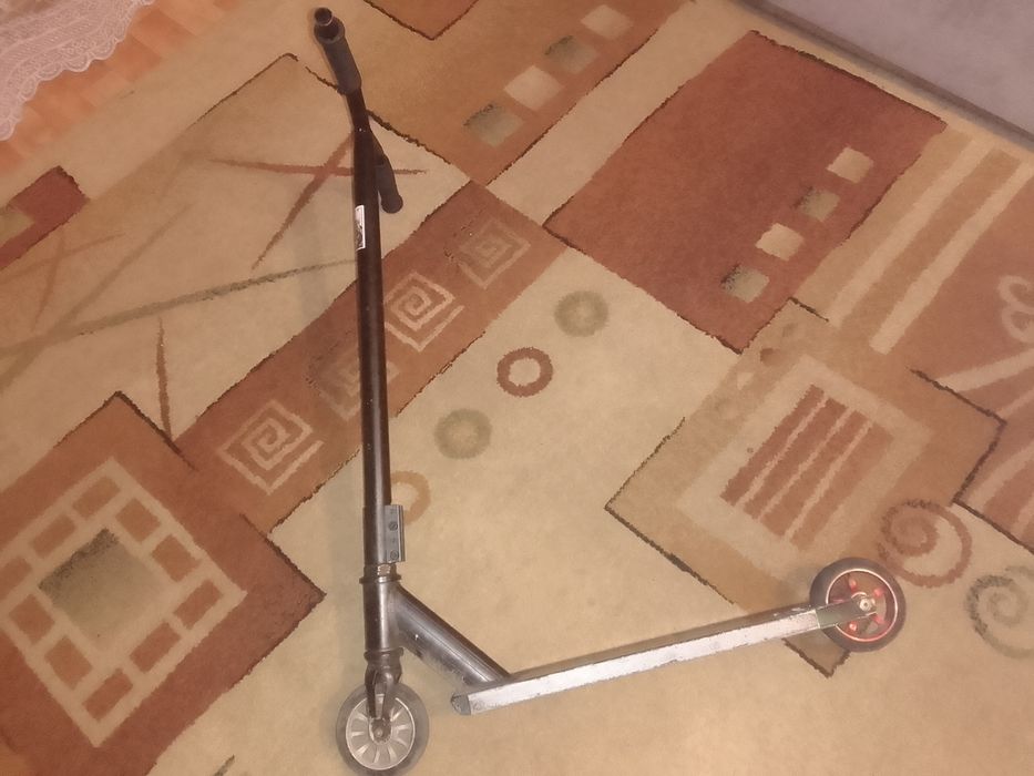 Продам трюковой самокат