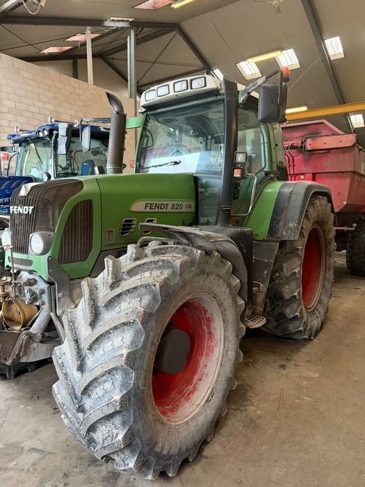 Tractor Fendt Vario 820
