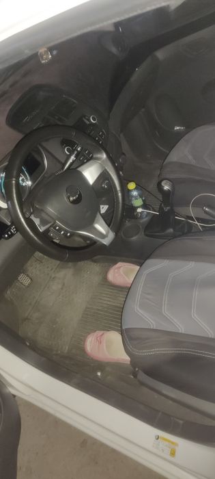 Spark 2022 белый