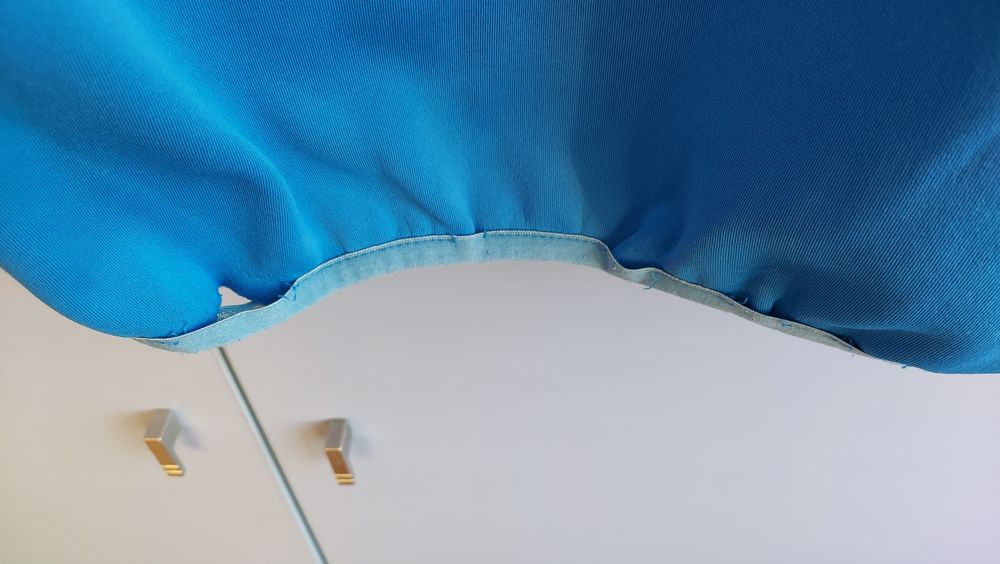 Vând bluza sport Saller S