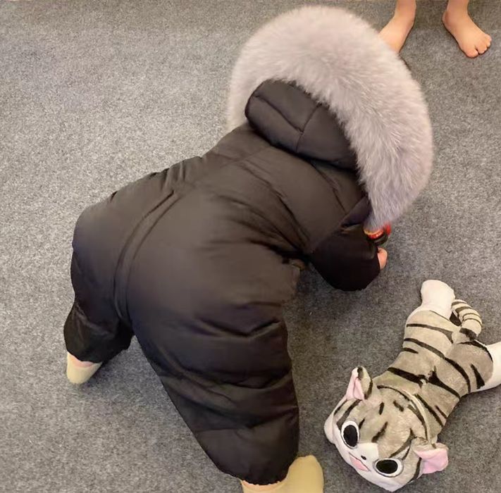 Продам детский комбинезон