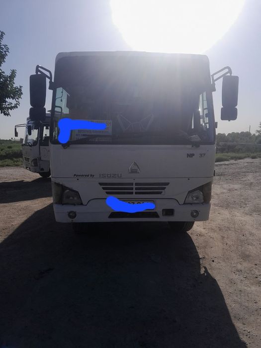 Isuzu  SAZ avtobus
