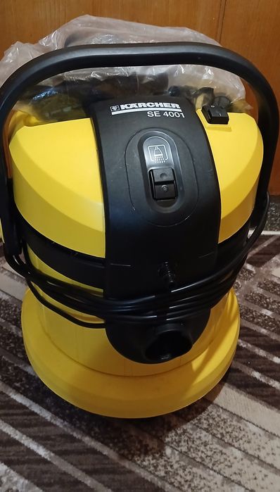 Перяща прахосмукачка Керхер SE 4001 plus