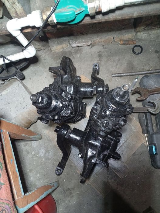 Продам рулевой калонка ГУР на Зил