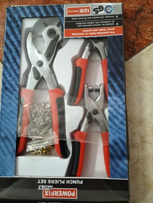 Set 3 clesti cu capse