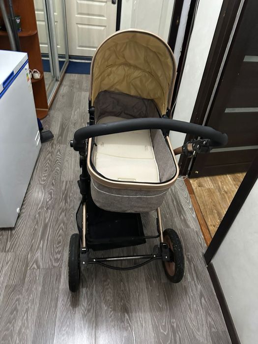 Коляска 2штука люлка 1шт