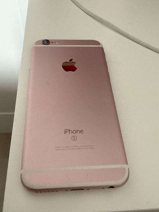 Продам  айфон 6s 64 гб розовый оригинал