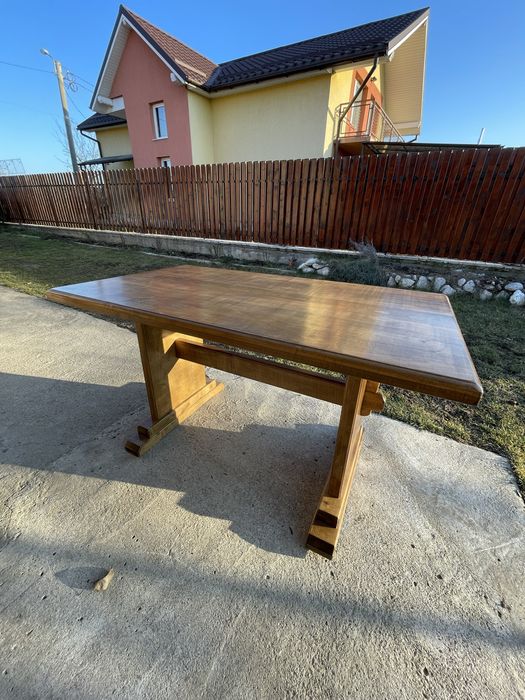 masa de lemn masiv