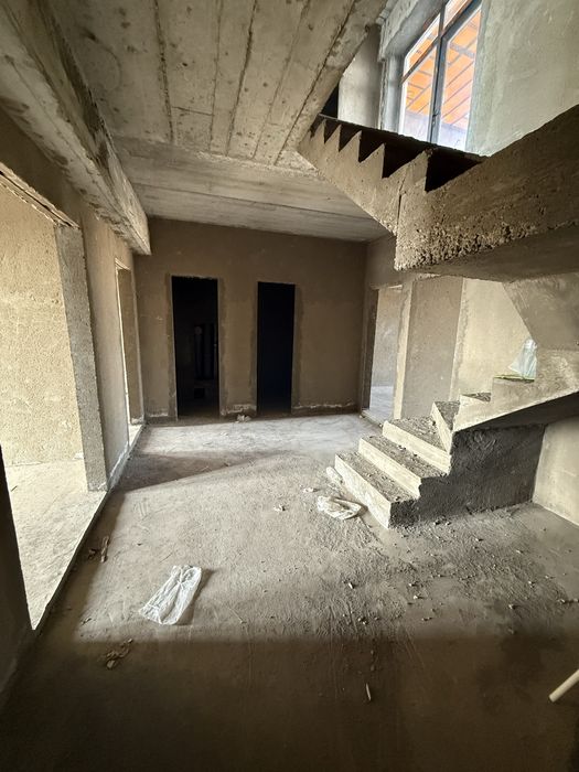 ПЕНТХАУС; ДУПЛЕКС  Двухъярусная квартира