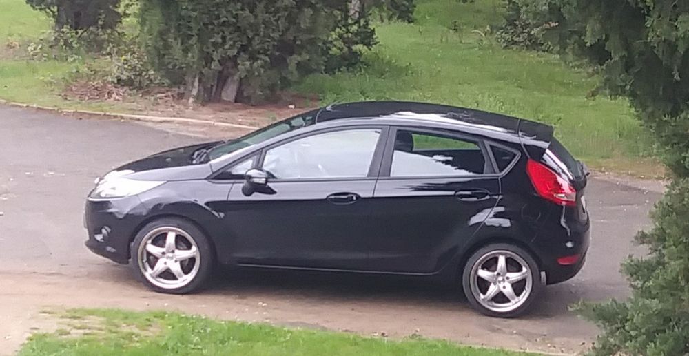 Продавам джанти 17 с гуми 4х108