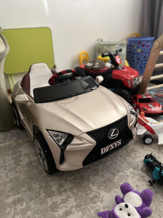 Машина детская