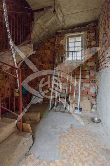 Продава се Етаж от къща в с. Волуяк, Област София-град - 180 кв.м за 889 €/кв.м - Снимка #12