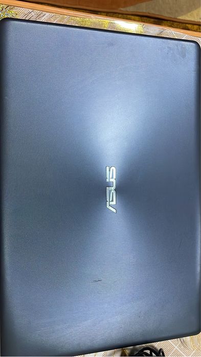 Ноутбук Asus 315гб