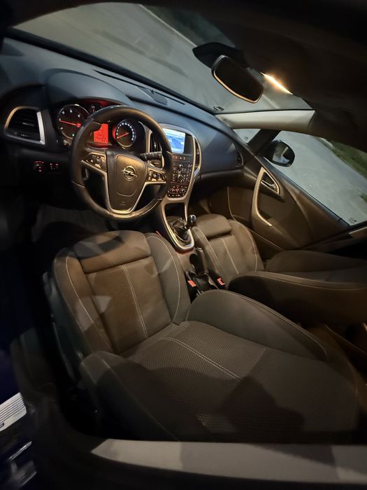 Opel Astra J 2011 1.7 CDTI