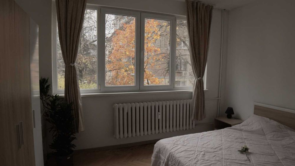 Дава се под наем Тристаен апартамент в София, Център - 80 кв.м за 797.64 € - Снимка #3