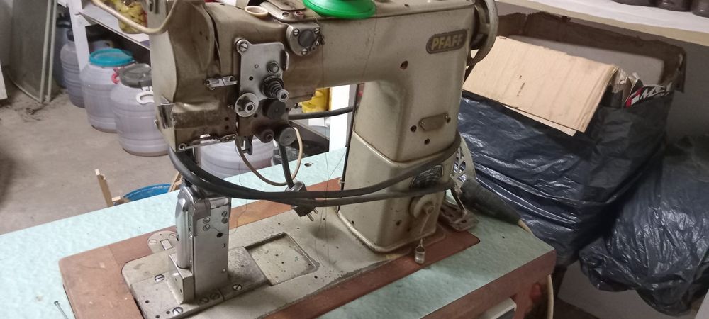 Masina de cusut pantofi industriala