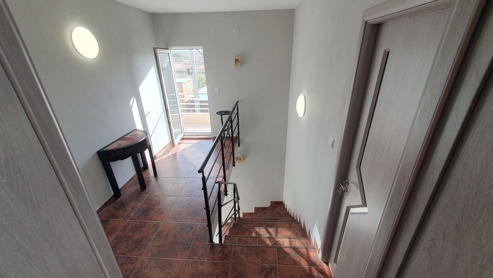 Casa de inchirait lakeside ovidiu sud