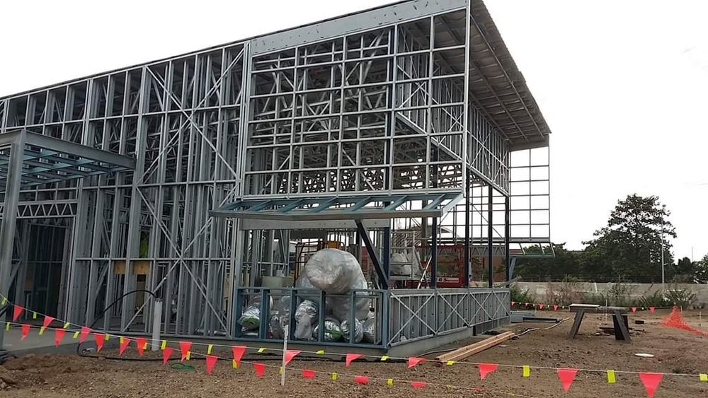 Строителство на Халета на изплащане, Метални конструкции за складове,