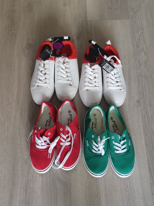 Teniși noi cu eticheta, mărimea 37,38,39