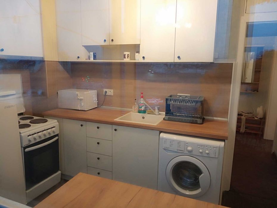 Дава се под наем Двустаен апартамент в София, Толстой - 50 кв.м за 450 € - Снимка #2