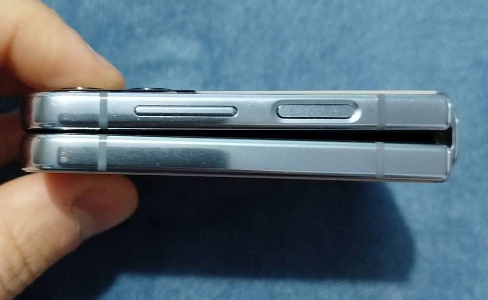 Samsung Galaxy Z Flip 4 5G