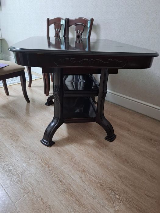 Обеденный раздвижной стол