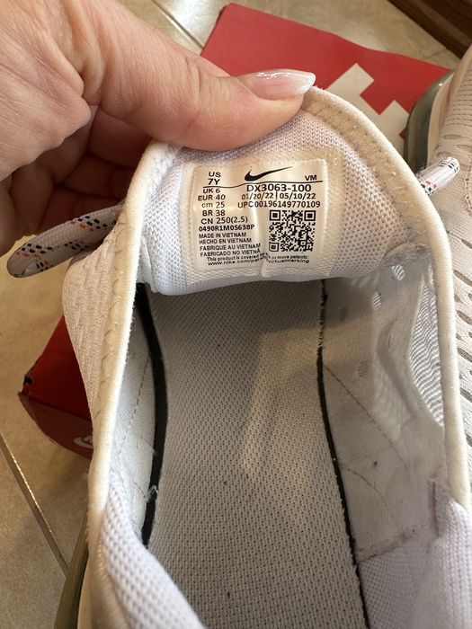 Nike Air Max 270 номер 40