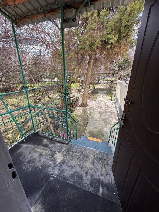 Продается свою 2х комнатную квартиру Универсам Круг Юнусабад 4